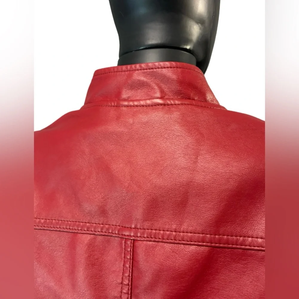 Women's Red faux Leather motorcycle Jacket - Picture 3 of 9